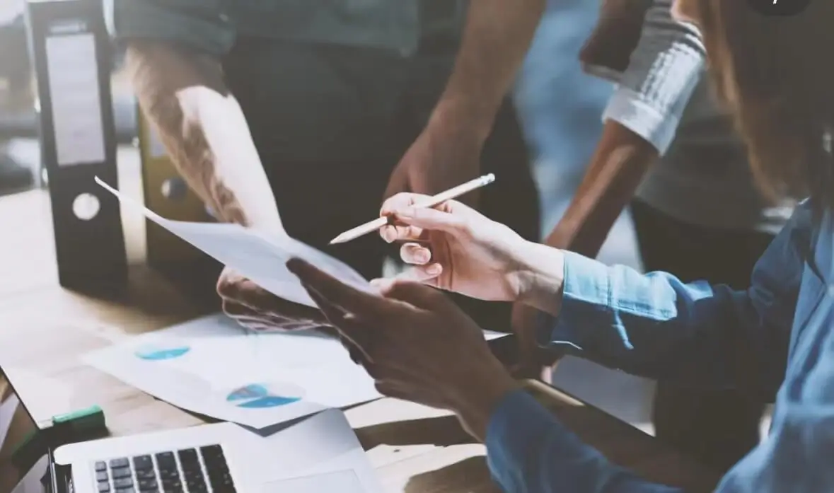 电脑配什么能唱歌赚钱